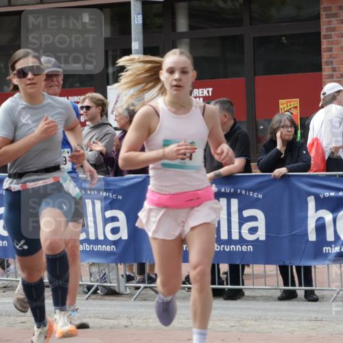 10.05.2026 - 8. Wedeler Halbmarathon Yannick Fuchs http://msf.ph/oto/9736677 10.05.2026 12:04:28 Ziel 129, 243, 461, 982 meine-sportfotos.de