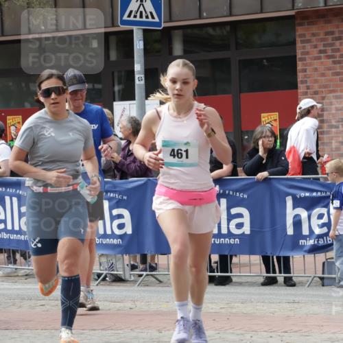 10.05.2026 - 8. Wedeler Halbmarathon Yannick Fuchs http://msf.ph/oto/9736678 10.05.2026 12:04:28 Ziel 129, 243, 461, 982 meine-sportfotos.de
