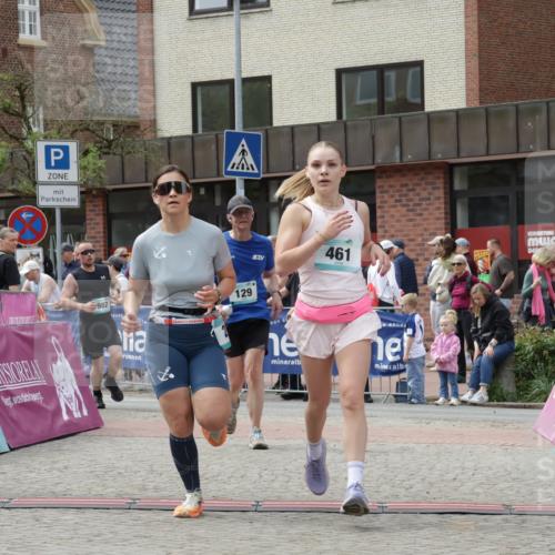10.05.2026 - 8. Wedeler Halbmarathon Yannick Fuchs http://msf.ph/oto/9736685 10.05.2026 12:04:29 Ziel 129, 243, 461, 982 meine-sportfotos.de