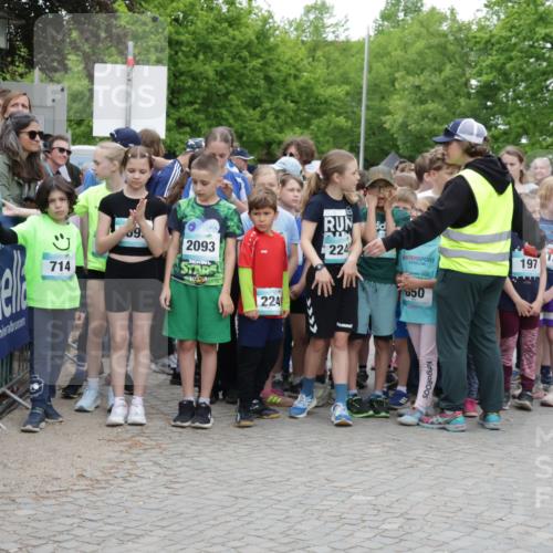 10.05.2026 - 8. Wedeler Halbmarathon Yannick Fuchs http://msf.ph/oto/9736712 10.05.2026 12:43:30 Ziel 714, 9, 224, 2093, 224, 2023, 197, 650 meine-sportfotos.de