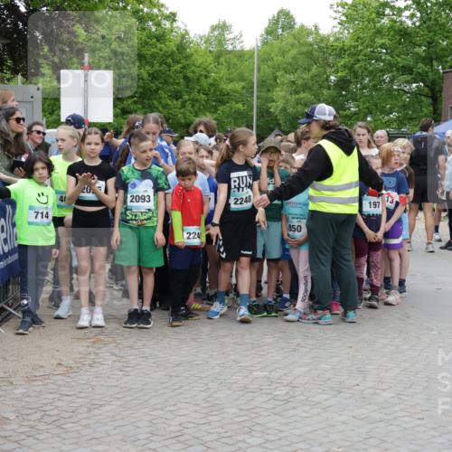 10.05.2026 - 8. Wedeler Halbmarathon Yannick Fuchs http://msf.ph/oto/9736715 10.05.2026 12:43:30 Ziel 714, 4, 20, 2093, 224, 2248, 197, 13, 850 meine-sportfotos.de