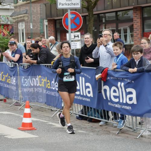 10.05.2026 - 8. Wedeler Halbmarathon Yannick Fuchs http://msf.ph/oto/9736719 10.05.2026 12:43:49 Ziel 10, 05, 26, 08, 00, 15, 00, 40, 836, 256, 9 meine-sportfotos.de