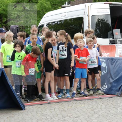 10.05.2026 - 8. Wedeler Halbmarathon Yannick Fuchs http://msf.ph/oto/9736726 10.05.2026 12:43:59 Ziel 724, 2054, 4, 1, 2248, 624, 71, 224, 256 meine-sportfotos.de