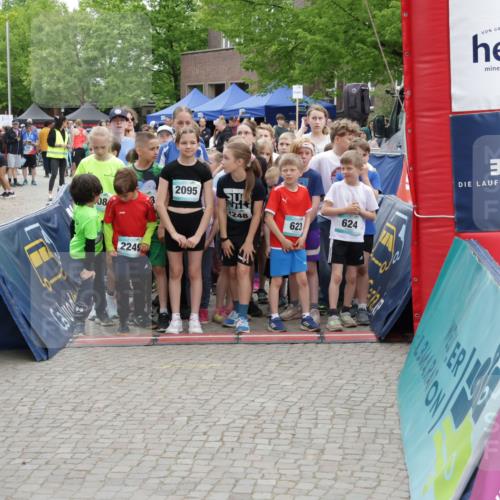 10.05.2026 - 8. Wedeler Halbmarathon Yannick Fuchs http://msf.ph/oto/9736734 10.05.2026 12:44:10 Ziel 08, 2095, 2249, 248, 623, 624 meine-sportfotos.de