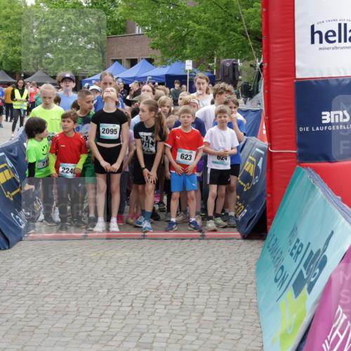 10.05.2026 - 8. Wedeler Halbmarathon Yannick Fuchs http://msf.ph/oto/9736737 10.05.2026 12:44:11 Ziel 3, 2095, 08, 2249, 48, 623, 624 meine-sportfotos.de