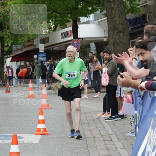10.05.2026 - 8. Wedeler Halbmarathon Yannick Fuchs http://msf.ph/oto/9736740 10.05.2026 12:44:24 Ziel 394 meine-sportfotos.de