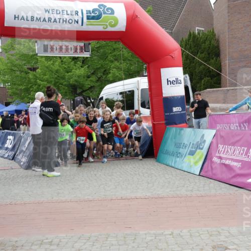 10.05.2026 - 8. Wedeler Halbmarathon Yannick Fuchs http://msf.ph/oto/9736754 10.05.2026 12:44:57 Ziel 714, 2249, 2248, 624 meine-sportfotos.de