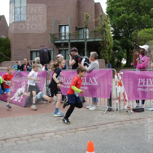 10.05.2026 - 8. Wedeler Halbmarathon Yannick Fuchs http://msf.ph/oto/9736766 10.05.2026 12:44:59 Ziel 997, 2172, 62 meine-sportfotos.de