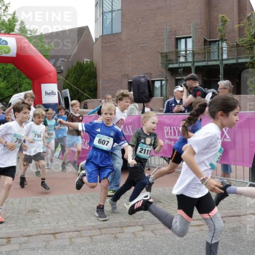 10.05.2026 - 8. Wedeler Halbmarathon Yannick Fuchs http://msf.ph/oto/9736776 10.05.2026 12:45:00 Ziel 2170, 2054, 2063, 795, 796, 850, 2110, 607, 2111 meine-sportfotos.de