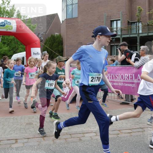 10.05.2026 - 8. Wedeler Halbmarathon Yannick Fuchs http://msf.ph/oto/9736783 10.05.2026 12:45:01 Ziel 0, 00, 04, 2063, 609, 20, 825, 1900, 2170, 85, 197, 850, 79, 82 meine-sportfotos.de