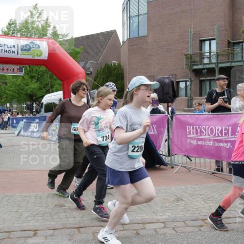 10.05.2026 - 8. Wedeler Halbmarathon Yannick Fuchs http://msf.ph/oto/9736795 10.05.2026 12:45:03 Ziel 724, 2206, 72 meine-sportfotos.de