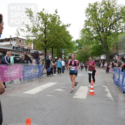 10.05.2026 - 8. Wedeler Halbmarathon Yannick Fuchs http://msf.ph/oto/9736809 10.05.2026 12:45:11 Ziel 9, 2219, 319 meine-sportfotos.de
