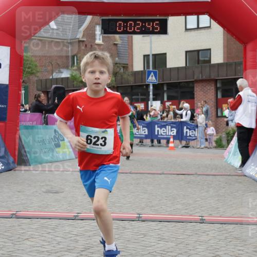 10.05.2026 - 8. Wedeler Halbmarathon Yannick Fuchs http://msf.ph/oto/9736842 10.05.2026 12:47:41 Ziel 0, 02, 45, 623, 623, 624, 997, 2093, 2249 meine-sportfotos.de