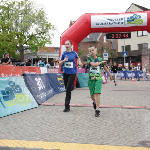 10.05.2026 - 8. Wedeler Halbmarathon Yannick Fuchs http://msf.ph/oto/9736856 10.05.2026 12:47:44 Ziel 50, 0, 997, 0, 02, 48, 30, 2093, 623, 624, 997, 2093, 2152, 2248, 2249 meine-sportfotos.de