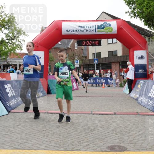 10.05.2026 - 8. Wedeler Halbmarathon Yannick Fuchs http://msf.ph/oto/9736857 10.05.2026 12:47:44 Ziel 0, 02, 48, 2093, 30, 997, 623, 624, 997, 2093, 2152, 2248, 2249 meine-sportfotos.de