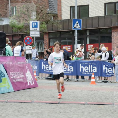 10.05.2026 - 8. Wedeler Halbmarathon Yannick Fuchs http://msf.ph/oto/9736875 10.05.2026 12:47:53 Ziel 75, 16, 796, 796, 797, 2248 meine-sportfotos.de