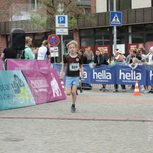 10.05.2026 - 8. Wedeler Halbmarathon Yannick Fuchs http://msf.ph/oto/9736899 10.05.2026 12:48:03 Ziel 75, 16, 824, 795, 797, 824, 2116 meine-sportfotos.de