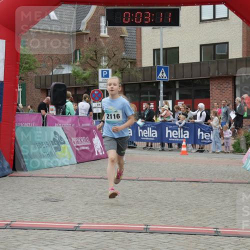 10.05.2026 - 8. Wedeler Halbmarathon Yannick Fuchs http://msf.ph/oto/9736924 10.05.2026 12:48:08 Ziel 2116, 346, 408, 795, 824, 2116 meine-sportfotos.de