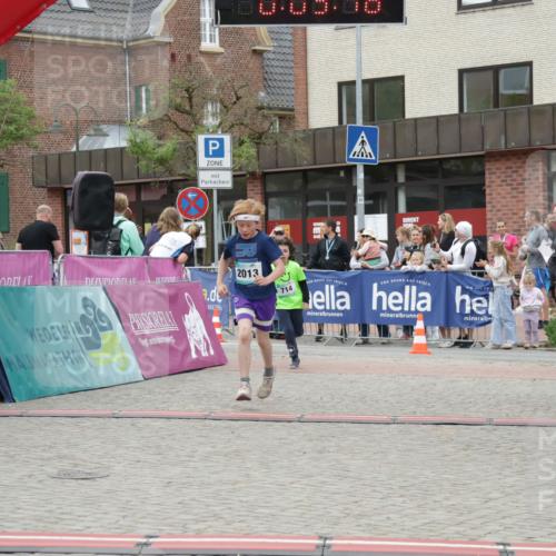 10.05.2026 - 8. Wedeler Halbmarathon Yannick Fuchs http://msf.ph/oto/9736949 10.05.2026 12:48:15 Ziel 040, 7, 2013, 714, 346, 408, 714, 2013 meine-sportfotos.de