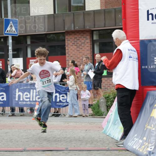 10.05.2026 - 8. Wedeler Halbmarathon Yannick Fuchs http://msf.ph/oto/9736966 10.05.2026 12:48:19 Ziel 040, 16, 20, 22, 2, 2172, 607, 714, 2013, 2172 meine-sportfotos.de