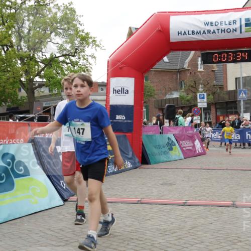 10.05.2026 - 8. Wedeler Halbmarathon Yannick Fuchs http://msf.ph/oto/9737003 10.05.2026 12:48:30 Ziel 147, 0, 03, 34, 2150, 147, 519, 609, 728, 2066, 2095, 2150 meine-sportfotos.de