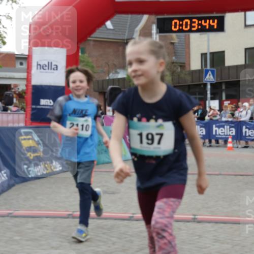 10.05.2026 - 8. Wedeler Halbmarathon Yannick Fuchs http://msf.ph/oto/9737045 10.05.2026 12:48:41 Ziel 30, 0, 03, 44, 2110, 197, 148, 197, 825, 2054, 2063, 2110, 2111, 2170 meine-sportfotos.de