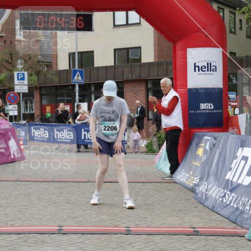 10.05.2026 - 8. Wedeler Halbmarathon Yannick Fuchs http://msf.ph/oto/9737134 10.05.2026 12:49:33 Ziel 10, 09, 38, 4, 2206, 2206 meine-sportfotos.de