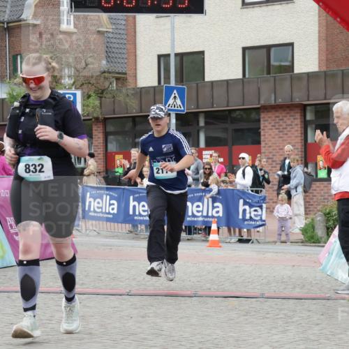 10.05.2026 - 8. Wedeler Halbmarathon Yannick Fuchs http://msf.ph/oto/9737152 10.05.2026 12:49:49 Ziel 832, 66, 21, 832, 2171 meine-sportfotos.de