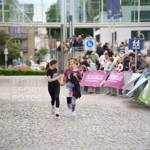 12.06.2026 - Holstenköstenlauf LAZAROV Photography http://msf.ph/oto/9737190 12.06.2026 18:13:16 Laufen 3324, 4750 meine-sportfotos.de