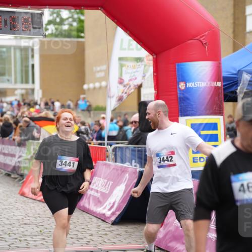12.06.2026 - Holstenköstenlauf LAZAROV Photography http://msf.ph/oto/9737232 12.06.2026 18:11:57 Laufen 3441, 3442 meine-sportfotos.de