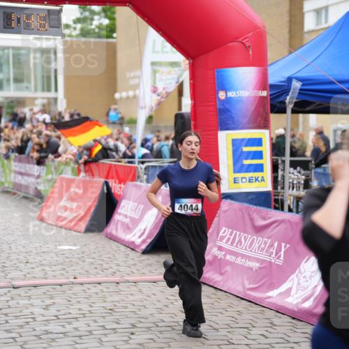 12.06.2026 - Holstenköstenlauf LAZAROV Photography http://msf.ph/oto/9737246 12.06.2026 18:11:44 Laufen 4044, 4056, 4524, 4643 meine-sportfotos.de