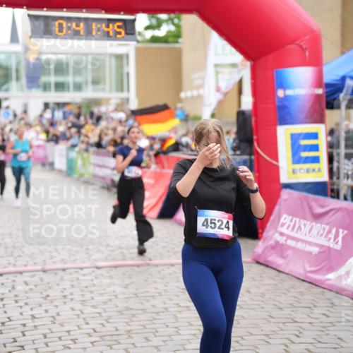 12.06.2026 - Holstenköstenlauf LAZAROV Photography http://msf.ph/oto/9737248 12.06.2026 18:11:43 Laufen 4044, 4056, 4524, 4643 meine-sportfotos.de