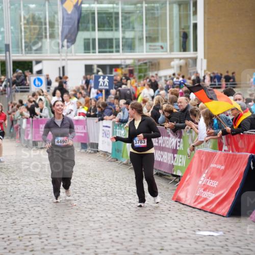 12.06.2026 - Holstenköstenlauf LAZAROV Photography http://msf.ph/oto/9737262 12.06.2026 18:11:32 Laufen 3783, 3992, 3993, 4490 meine-sportfotos.de