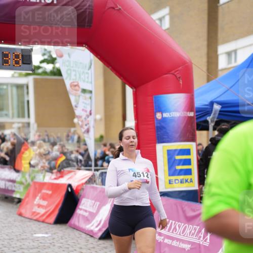 12.06.2026 - Holstenköstenlauf LAZAROV Photography http://msf.ph/oto/9737290 12.06.2026 18:09:36 Laufen 4512 meine-sportfotos.de
