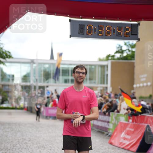 12.06.2026 - Holstenköstenlauf LAZAROV Photography http://msf.ph/oto/9737307 12.06.2026 18:08:40 Laufen 3035, 4074 meine-sportfotos.de