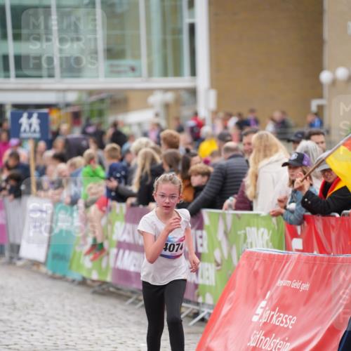 12.06.2026 - Holstenköstenlauf LAZAROV Photography http://msf.ph/oto/9737308 12.06.2026 18:08:37 Laufen 3035, 4074 meine-sportfotos.de
