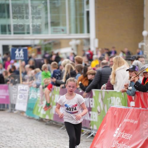 12.06.2026 - Holstenköstenlauf LAZAROV Photography http://msf.ph/oto/9737309 12.06.2026 18:08:37 Laufen 3035, 4074 meine-sportfotos.de