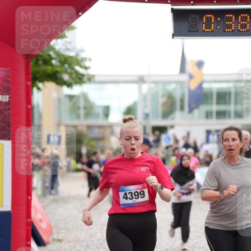 12.06.2026 - Holstenköstenlauf LAZAROV Photography http://msf.ph/oto/9737337 12.06.2026 18:08:11 Laufen 3632, 4336, 4399, 4465, 4494, 4497, 4697, 4698 meine-sportfotos.de