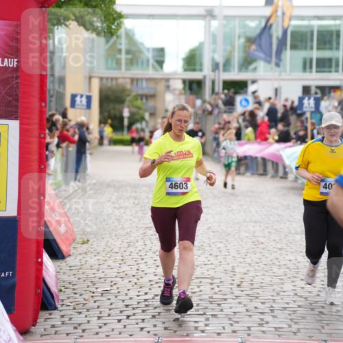 12.06.2026 - Holstenköstenlauf LAZAROV Photography http://msf.ph/oto/9737361 12.06.2026 18:07:52 Laufen 3581, 4022, 4024, 4535, 4603 meine-sportfotos.de