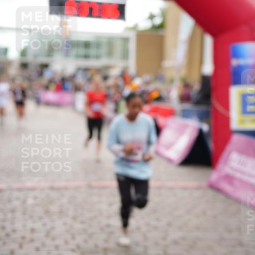12.06.2026 - Holstenköstenlauf LAZAROV Photography http://msf.ph/oto/9737383 12.06.2026 18:07:34 Laufen 3685, 3852, 3853, 4072, 4496, 4529 meine-sportfotos.de