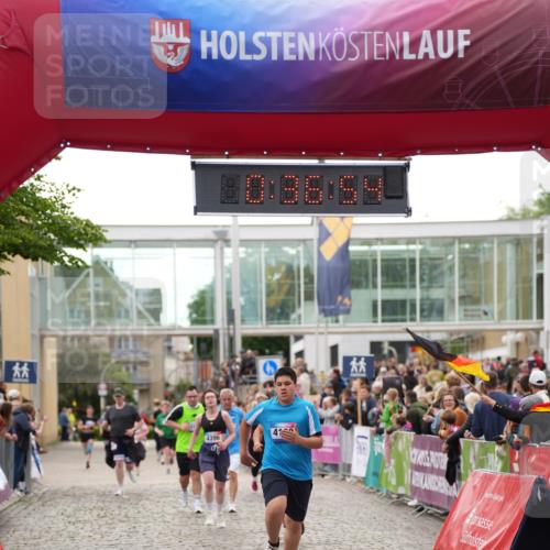 12.06.2026 - Holstenköstenlauf LAZAROV Photography http://msf.ph/oto/9737427 12.06.2026 18:06:53 Laufen 3129, 4100, 4199, 4395, 4396, 4627 meine-sportfotos.de