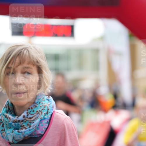 12.06.2026 - Holstenköstenlauf LAZAROV Photography http://msf.ph/oto/9737439 12.06.2026 18:06:42 Laufen 4006, 4105, 4140 meine-sportfotos.de