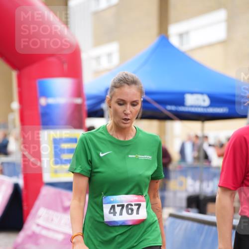 12.06.2026 - Holstenköstenlauf LAZAROV Photography http://msf.ph/oto/9737451 12.06.2026 18:06:31 Laufen 3322, 3498, 3926, 3929, 4324, 4902 meine-sportfotos.de