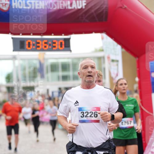 12.06.2026 - Holstenköstenlauf LAZAROV Photography http://msf.ph/oto/9737452 12.06.2026 18:06:28 Laufen 3225, 3226, 3322, 3498, 3926, 3929, 4324, 4404, 4767, 4902 meine-sportfotos.de