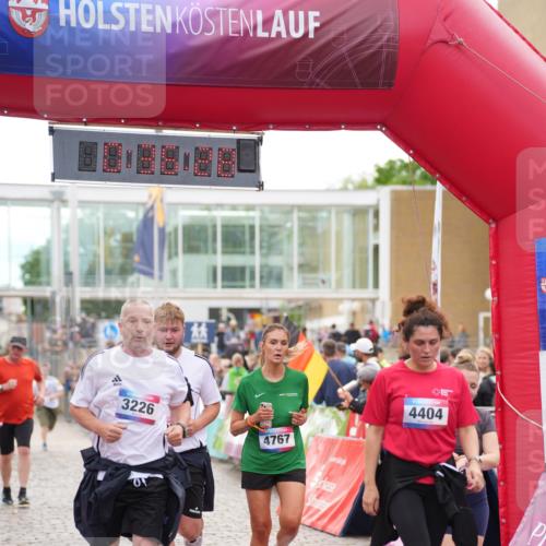 12.06.2026 - Holstenköstenlauf LAZAROV Photography http://msf.ph/oto/9737455 12.06.2026 18:06:27 Laufen 3225, 3226, 3322, 3926, 3929, 4324, 4404, 4767, 4902 meine-sportfotos.de