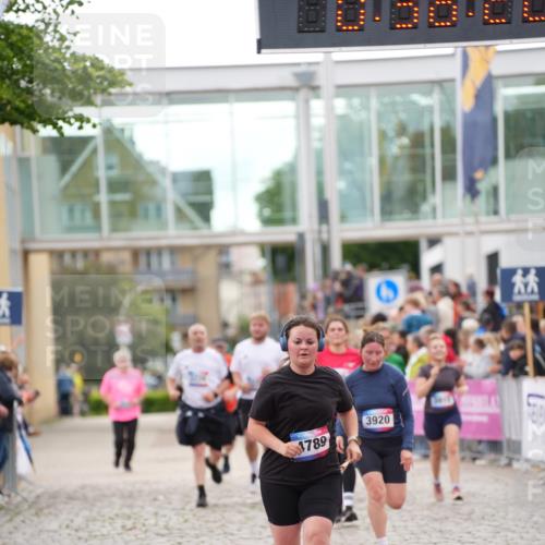12.06.2026 - Holstenköstenlauf LAZAROV Photography http://msf.ph/oto/9737466 12.06.2026 18:06:20 Laufen 3225, 3226, 4404, 4767, 4789 meine-sportfotos.de