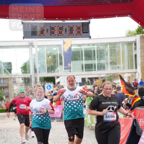 12.06.2026 - Holstenköstenlauf LAZAROV Photography http://msf.ph/oto/9737481 12.06.2026 18:06:06 Laufen 3545, 3546, 4059, 4141, 4403, 4673, 4696 meine-sportfotos.de