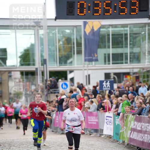 12.06.2026 - Holstenköstenlauf LAZAROV Photography http://msf.ph/oto/9737499 12.06.2026 18:05:51 Laufen 3379, 3815, 4918 meine-sportfotos.de