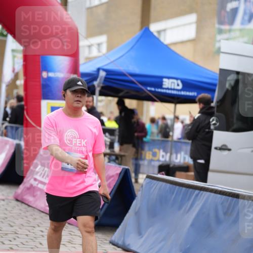 12.06.2026 - Holstenköstenlauf LAZAROV Photography http://msf.ph/oto/9737508 12.06.2026 18:05:36 Laufen 3728, 3986, 3988, 4070, 4078, 4318 meine-sportfotos.de