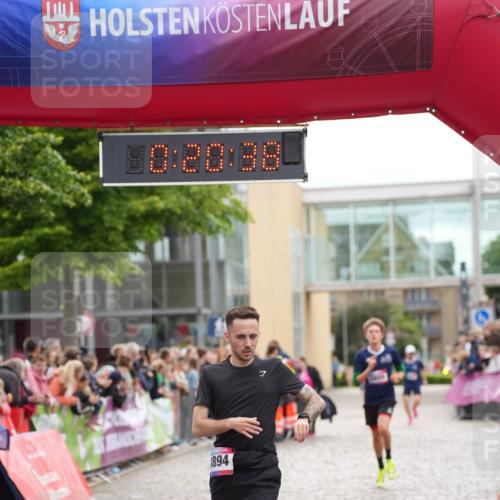 12.06.2026 - Holstenköstenlauf LAZAROV Photography http://msf.ph/oto/9737530 12.06.2026 17:50:37 Laufen 3499, 3800, 4323, 4894 meine-sportfotos.de